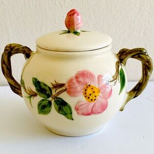 VINTAGE FRANCISCAN DESERT
ROSE SUGAR BOWL W / LID MADE
IN CALIFORNIA IVORY
